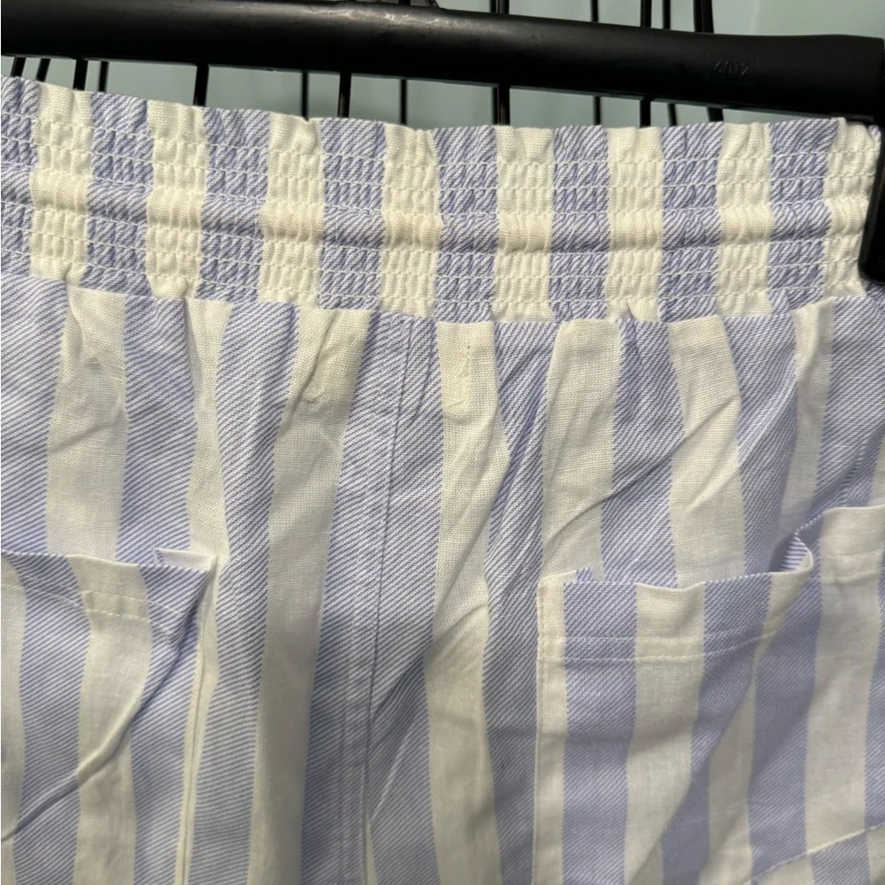 Jolie & Joy Blue striped shorts Tie Waist Pull on Large Women Juniors FLAW